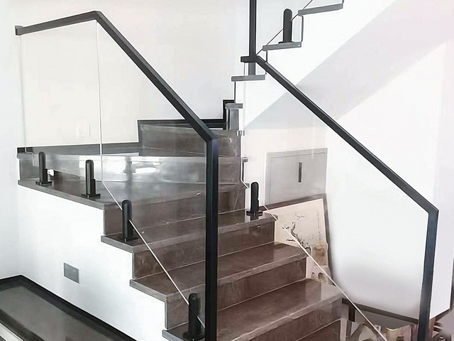 Handrail5